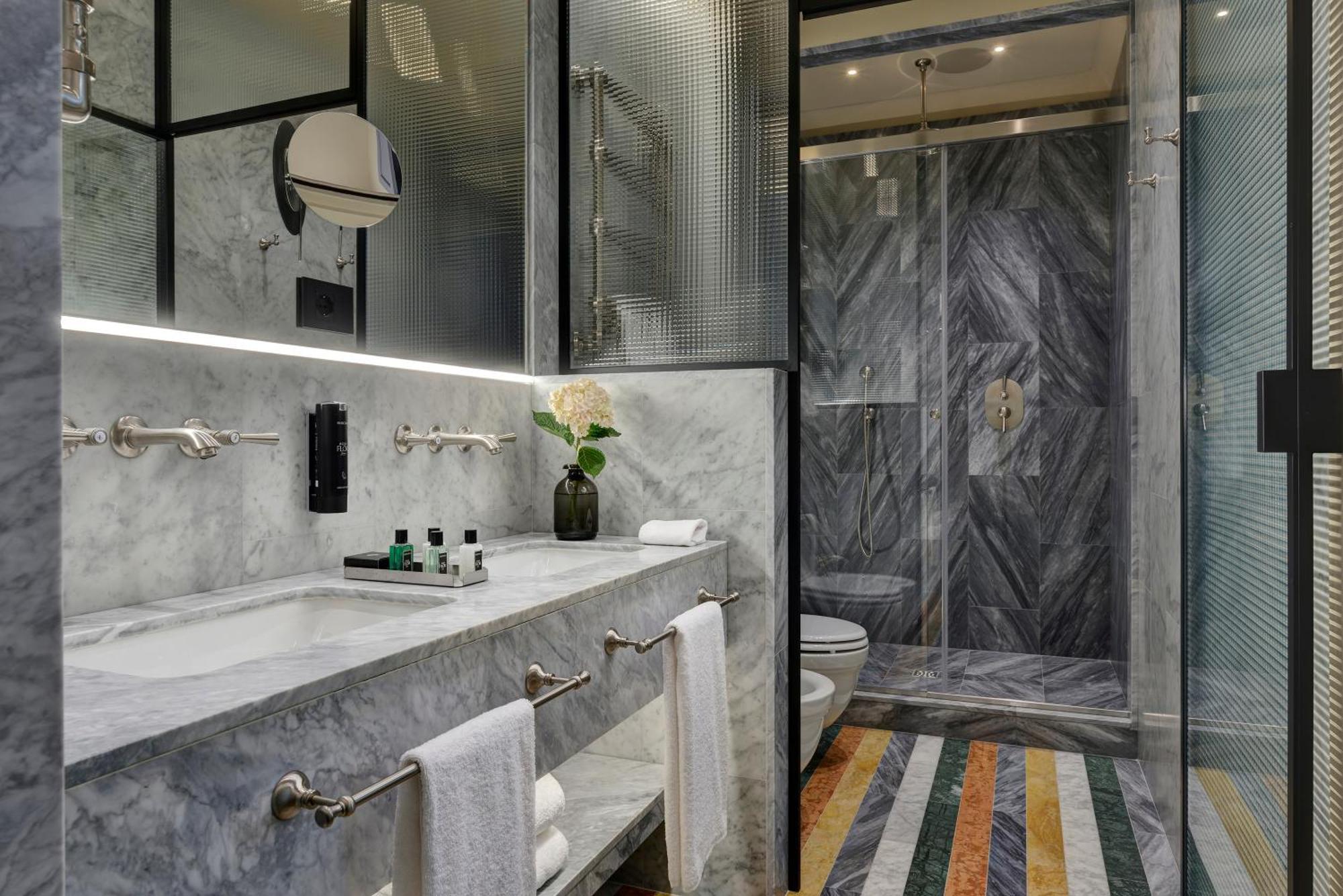 Floren Hotel